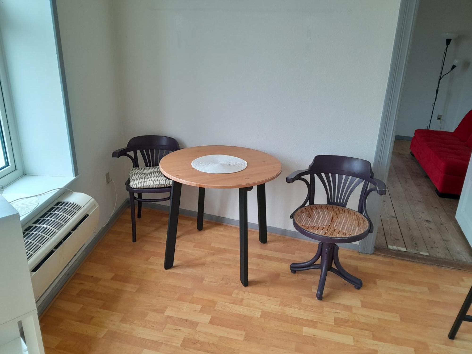 Apartment Mit 2 Zimmern Und Balkon Im Herzen Von Hoyer Højer エクステリア 写真